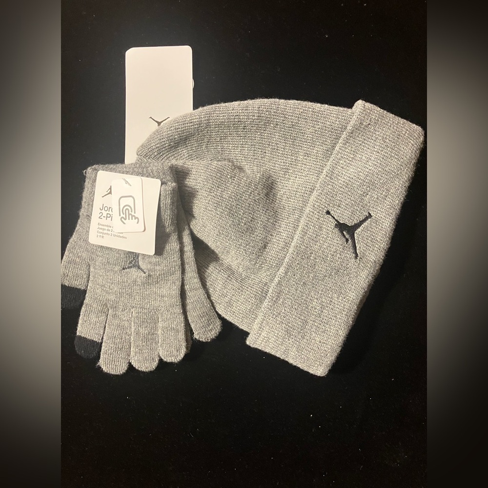 Kids Jordan Gray Beanie and Gloves Set